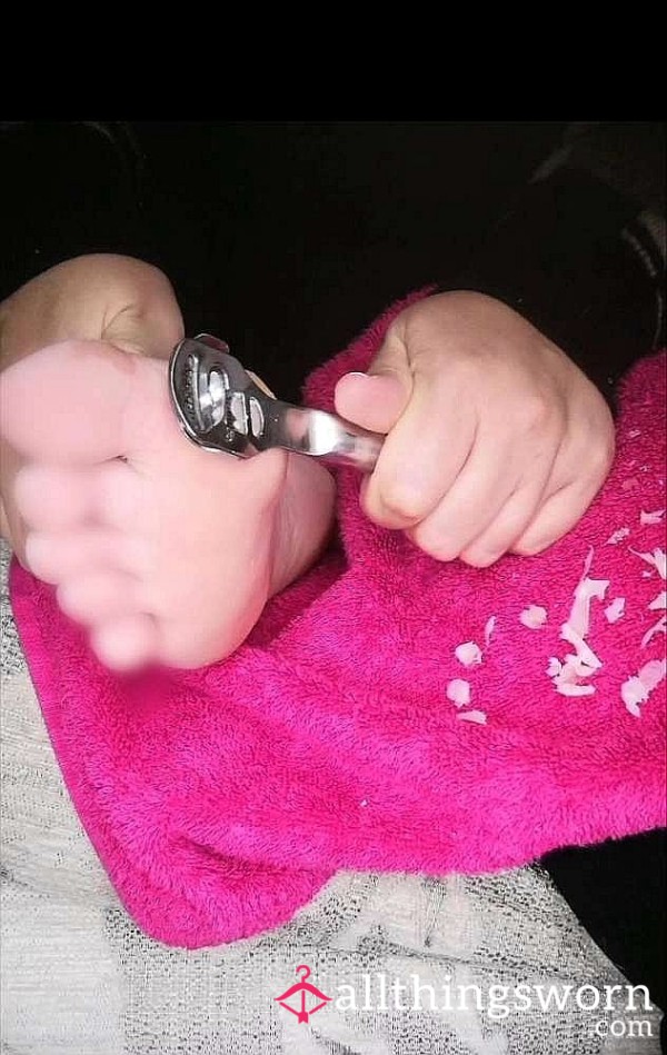 Foot Shaving Video 5 MIN 4 SECONDS