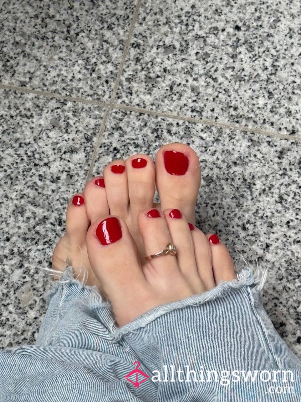 Foot Tease Video – Soft Soles & Slow Play