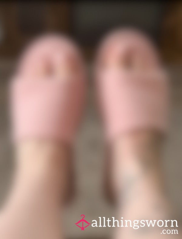 Foot Tease While Watching TV  🦶