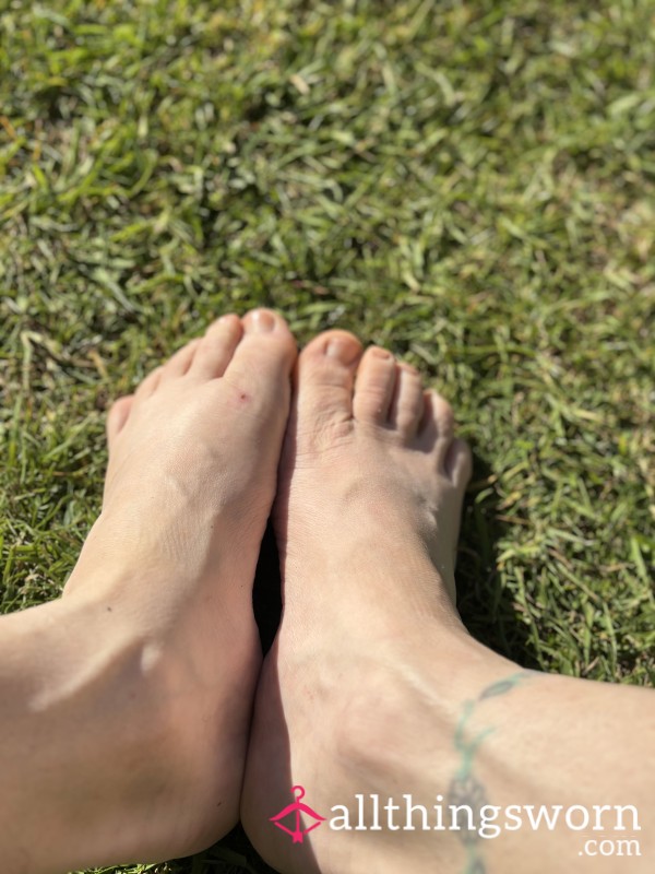 🥰 Foot Worship
