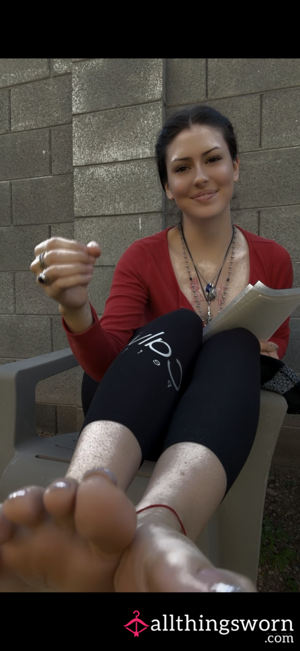 Foot Worship/puff Sesh Degrading 10 Minutes 3 Parts