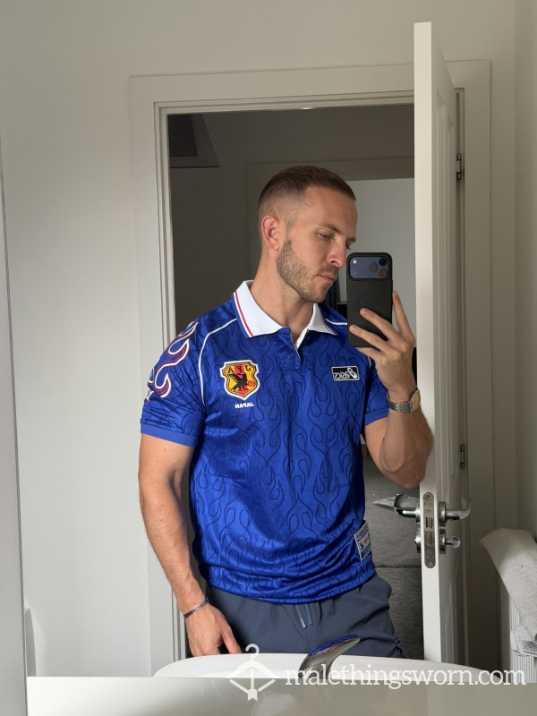 Japan Retro Football Shirt 🔥