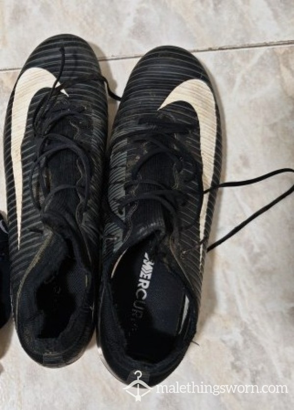 🧦🤢 Football/Soccer Shoes! 😂💦