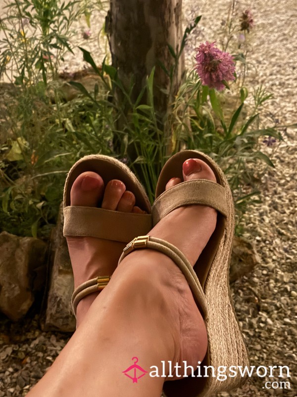 Footboy Experience – Worship, Obey, Repeat