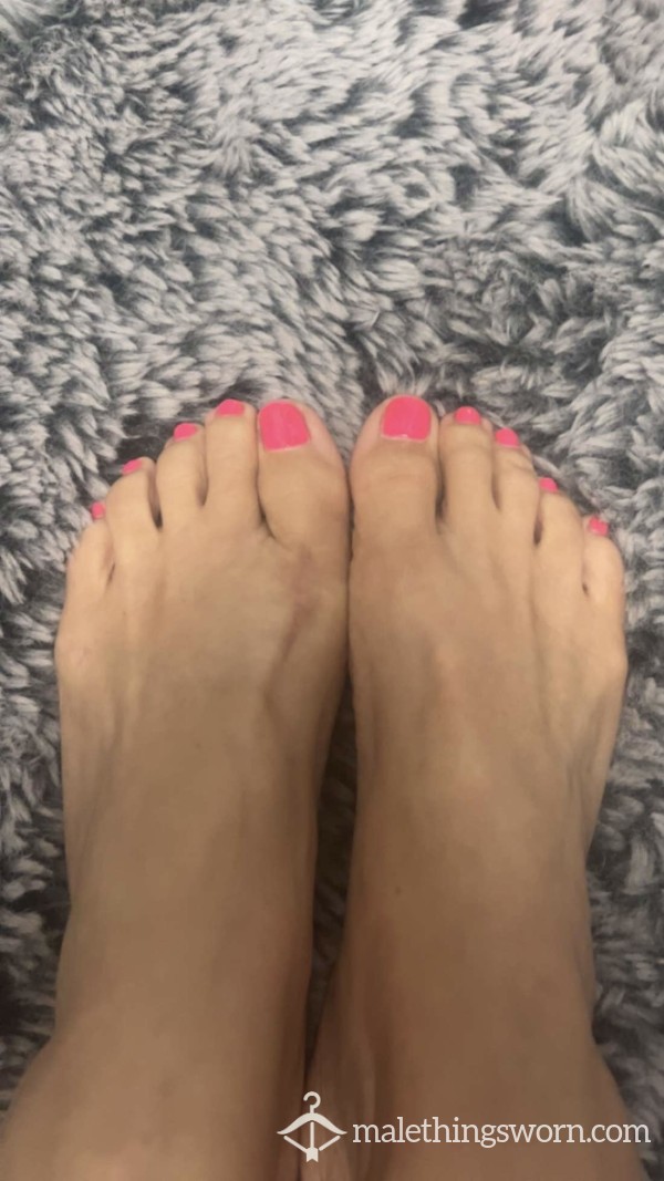 Footjob C*mshot
