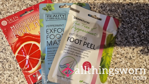 Footmask With Foot P**lings 🦶