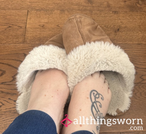 Footsie/ Swinging Slipper Play