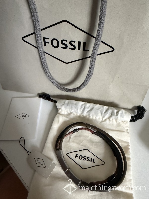 FOSSIL LEATHER MENS BRACELET…SWEATY WORN HUNDREDS OF TIMES EVIDENT GIFT BAGGED C*m COVERED 💪🏽🤪👌🏽