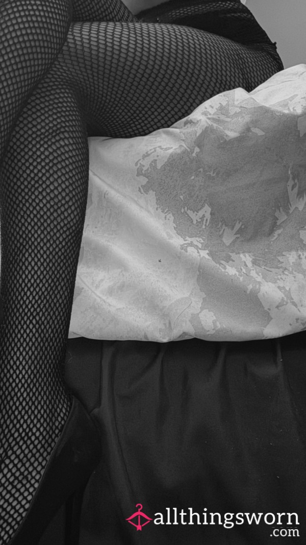 Four Minutes Of Fishnet & Stiletto Teasing🫦 Feet Pov
