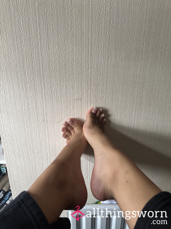 French Tip Acrylic Toes