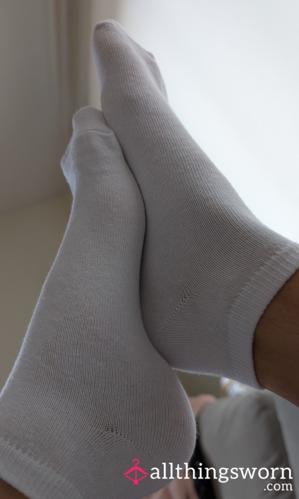 Fresh Brand New White Ankle Socks.