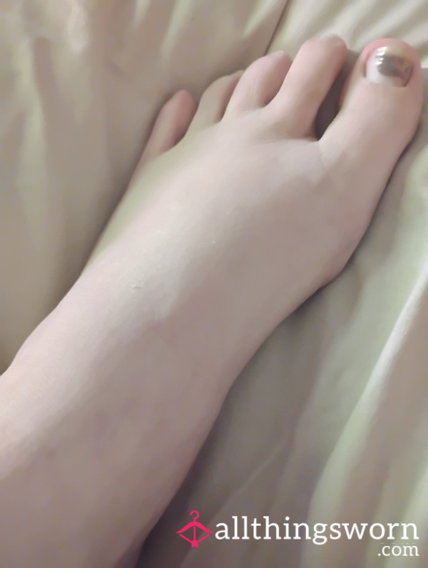 First Feet 5 Pics