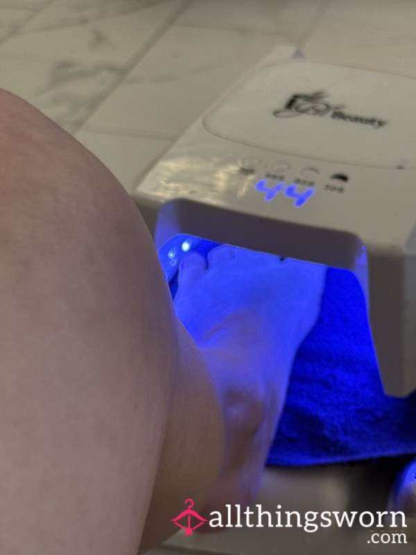 Fresh Pedi Today! Wanna See ;)