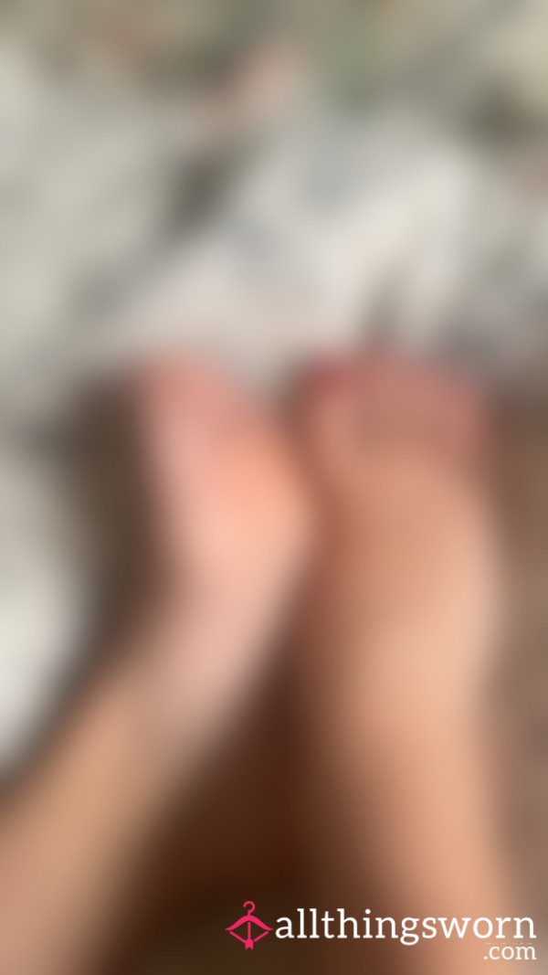 Fresh Pedicure X5 Photos🦶👌🏻 S**y Red 🔴