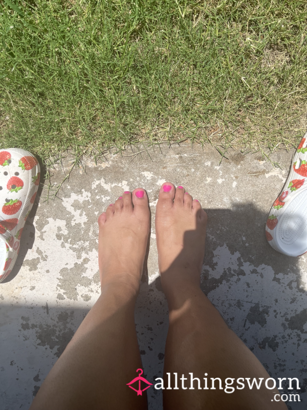 Fresh Pink Pedi In The Sunshine ☀️