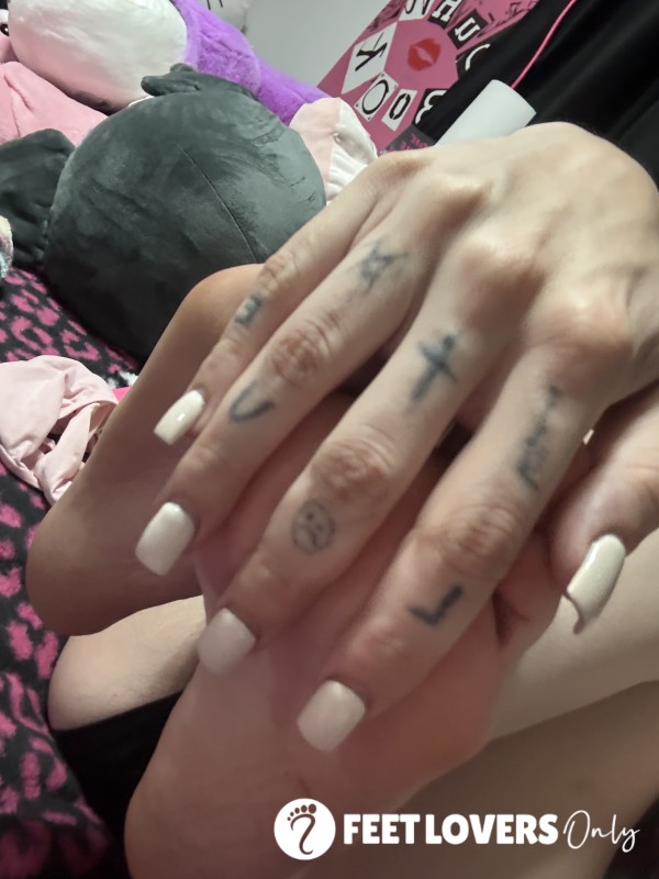Fresh White 18 Yr Old Toes 😚💕