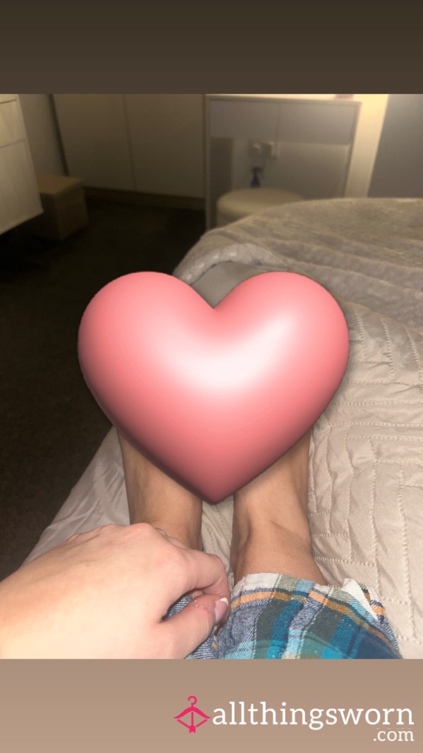 Fresh White Pedicure 🤍