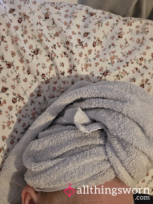 Fresh.hair.wet.towel