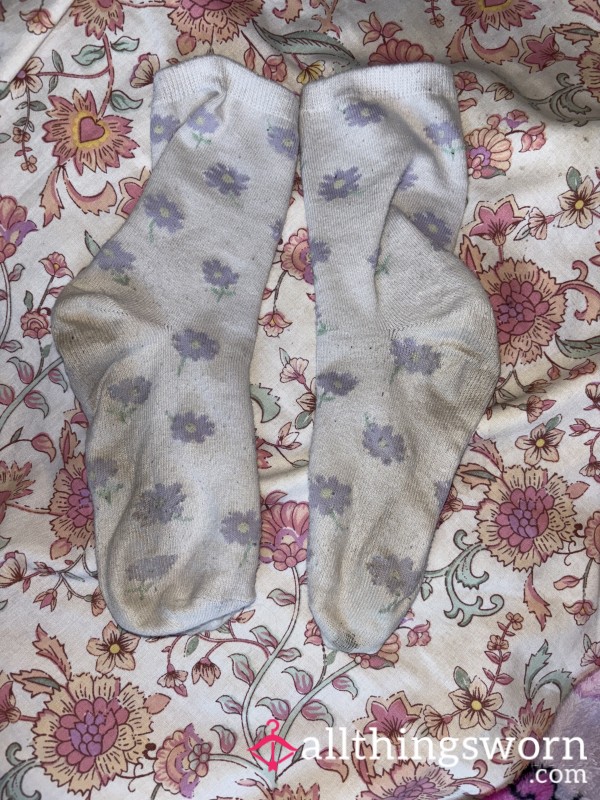 Freshly Filthy Socks🧦– Worship Or Regret? Your Choice, Pig 💋👣