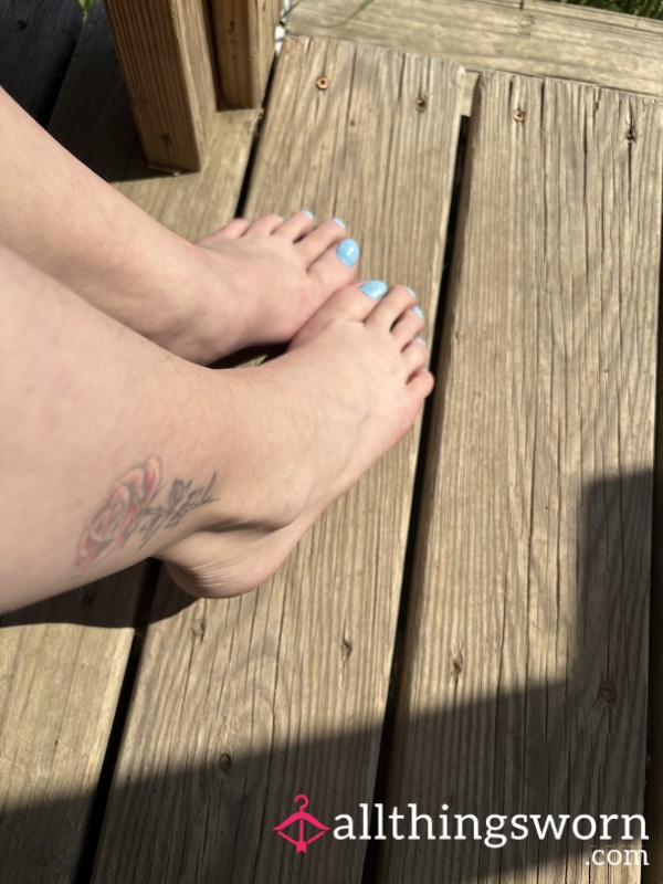 Freshly Manicured Feet Pics Just For You🥰 Do You Deserve Them?