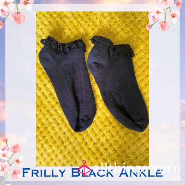 Frilly Black Ankle Socks 🏴 2 Day Wear + 1 Workout Included - £15 😈 Longer Wears And International Shipping Available 🌍