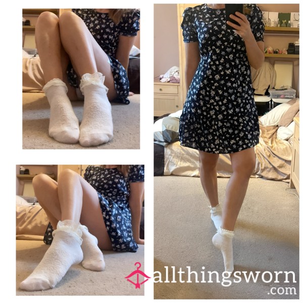 Frilly Cream Cotton Ruffle Worn Socks