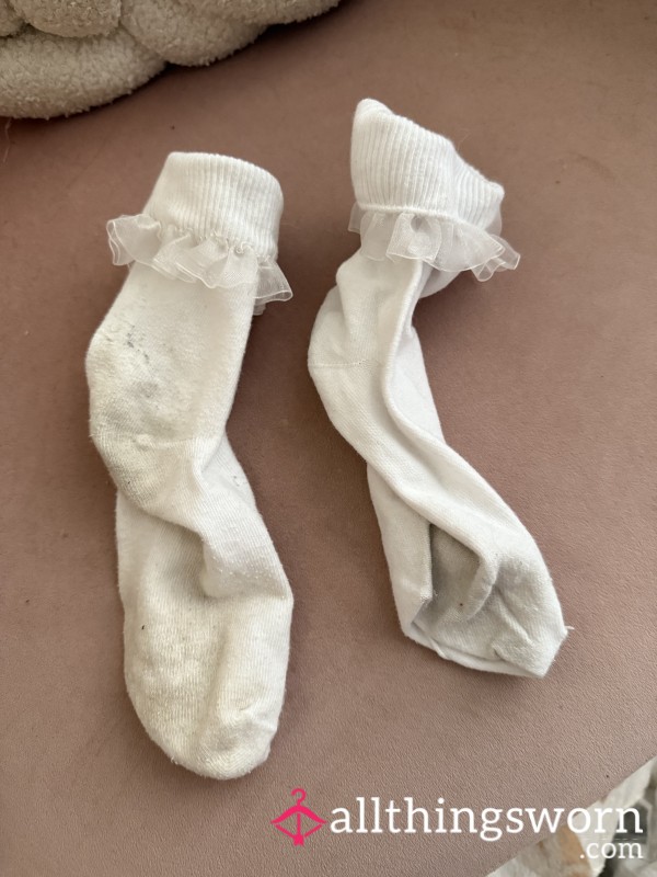 Frilly Sockies