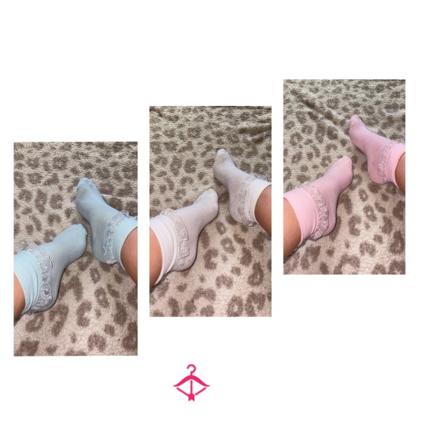 Frilly Socks🩷💙🤍