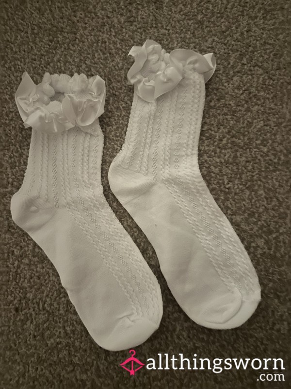 Frilly White Cotton Socks