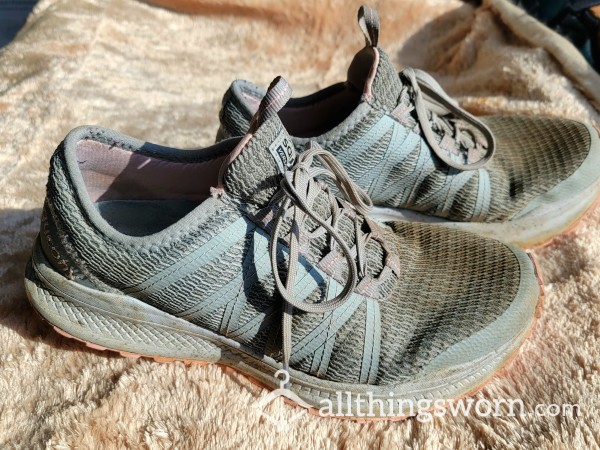 From Sweet Cupcakes To Dirt Roads