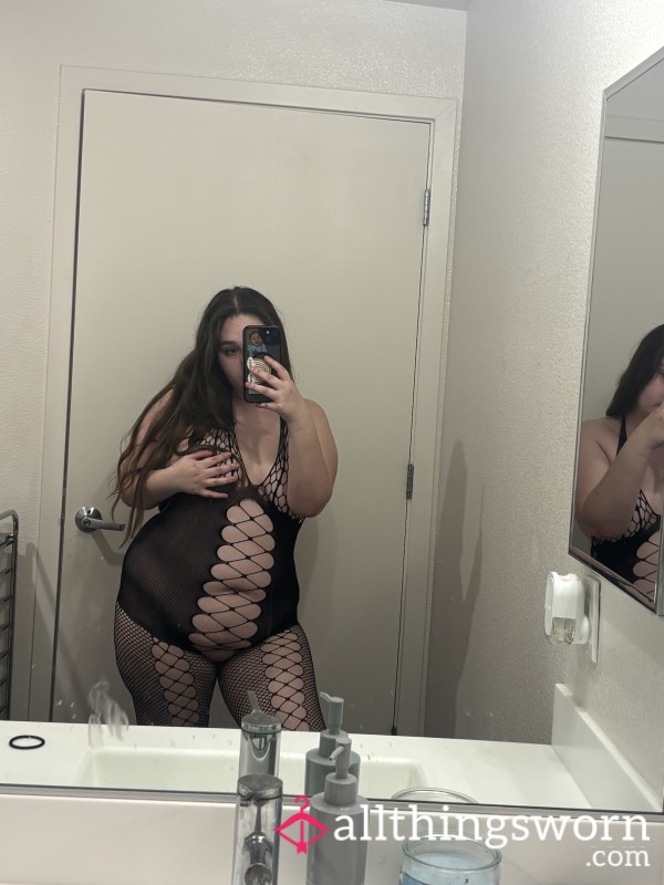 Front And Back View Of Cowgirl 🤠