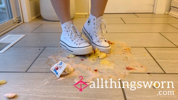 🎥- Fruit Tart, Yogurt And An Apple Crushing (11 Min)