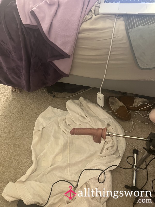 F**king Machine - Pu**y Close Up