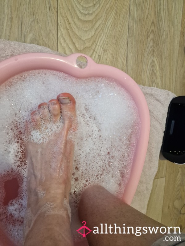 Full 7 Minute Pedicure Pamper Vid