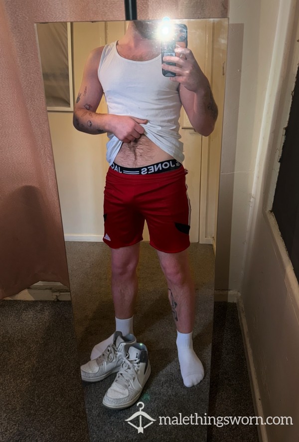 Full Gym Outfit Bundle – Vest, Shorts, Boxers & Socks