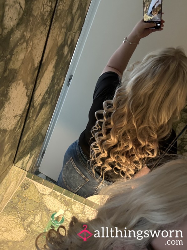 Full Head Of Worn Long Blonde Hair Extensions