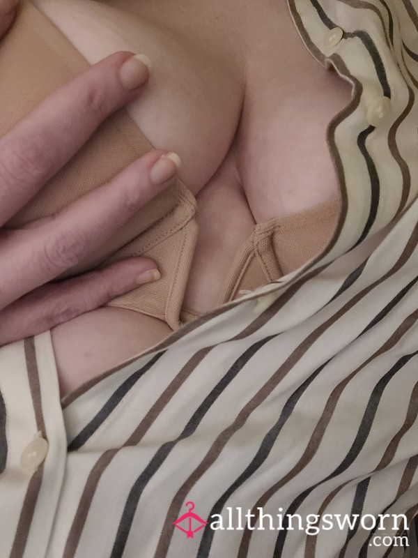 Full Mature Breasts For Your Enjoyment