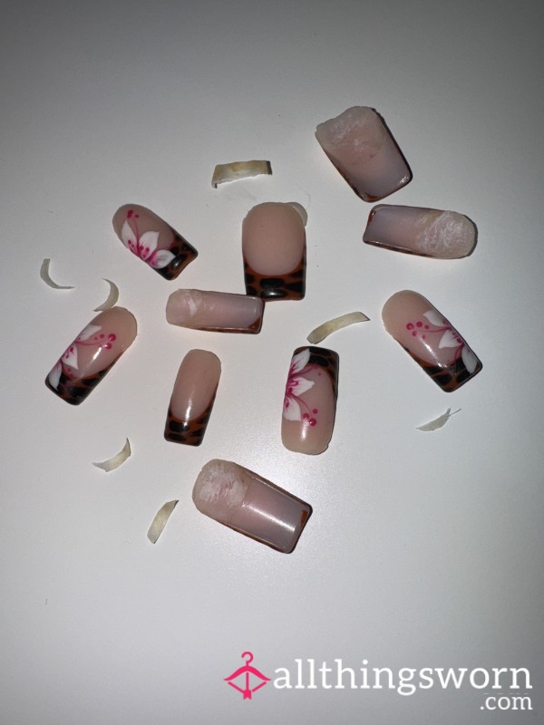 Full Set Of Acrylic Nails