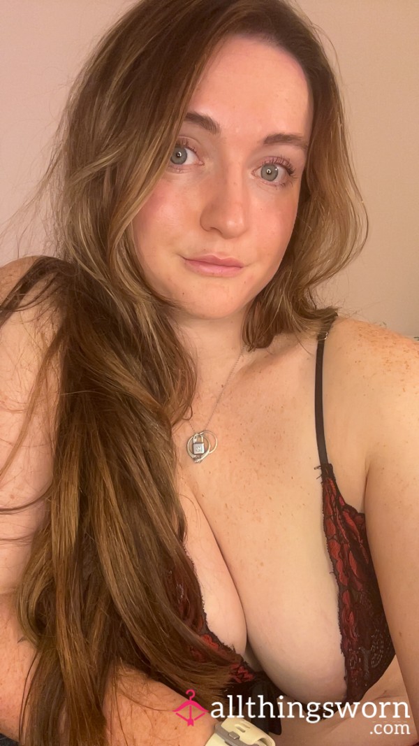 Fully Naked Wee