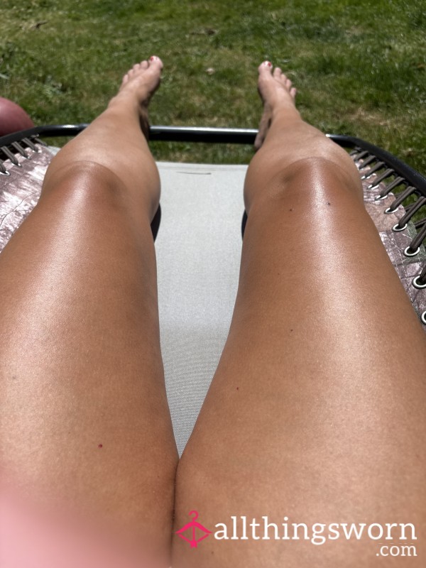 Fully Nude Pics Outside