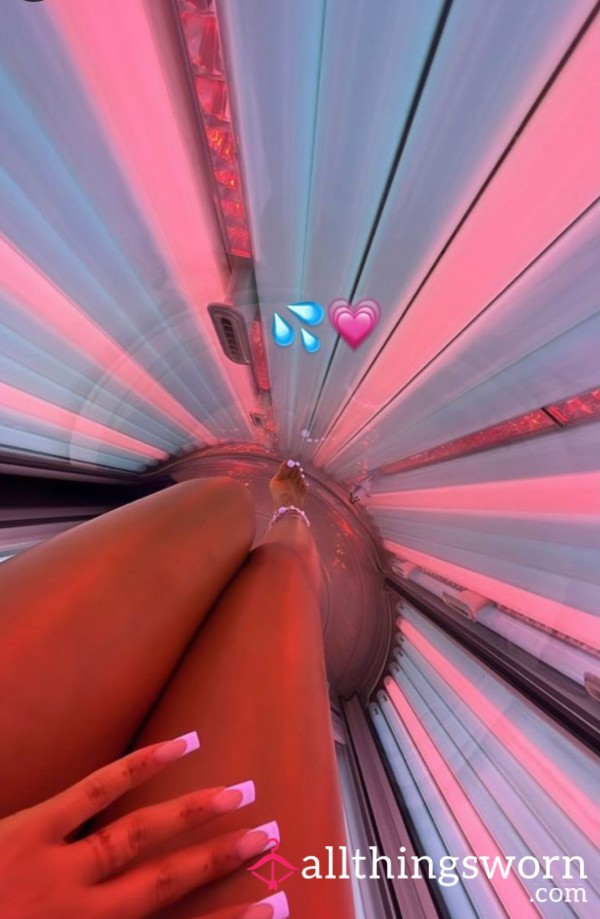 Fun On A Sunbed🔥
