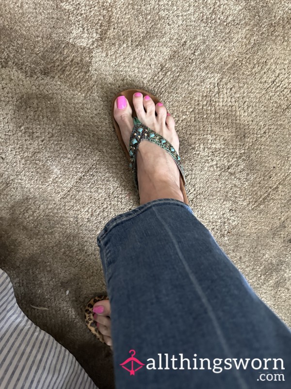 Fun, Well-Loved Vionic Flip Flops | Worn With Personality | Sunny Day Favorites