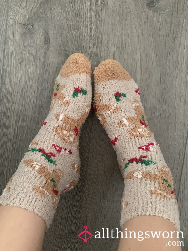 🎄 Fuzzy Christmas Socks 🎄