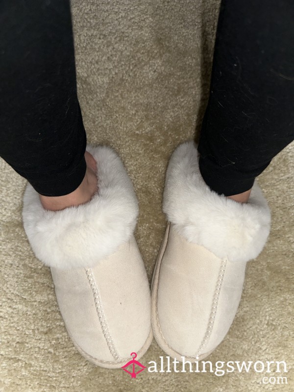 Fuzzy Cream Colored Slippers
