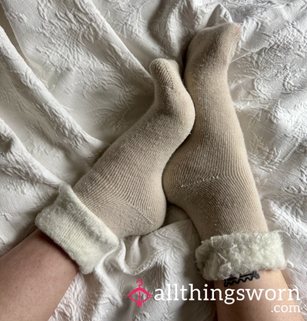 Fuzzy Cream Socks 🤍