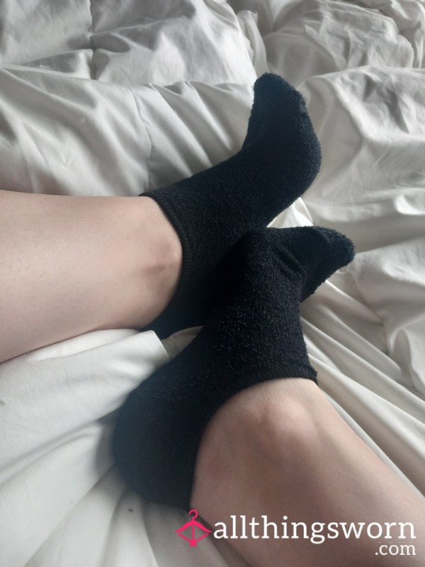 Fuzzy Fluffy Ankle Socks🥵👣 Black