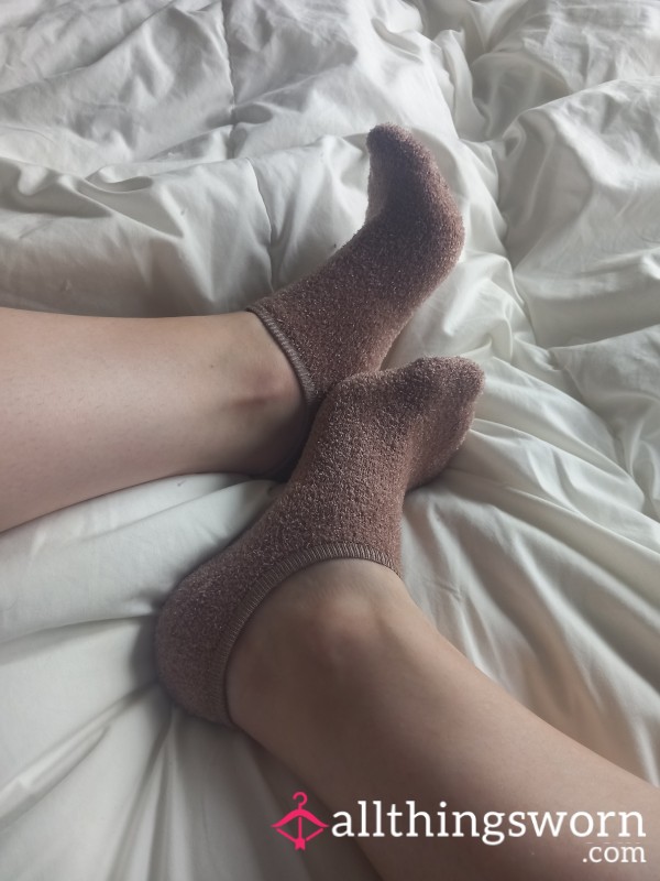 Fuzzy Fluffy Ankle Socks🥵👣 Light Brown
