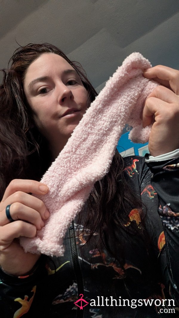 Fuzzy 🥰 Pink