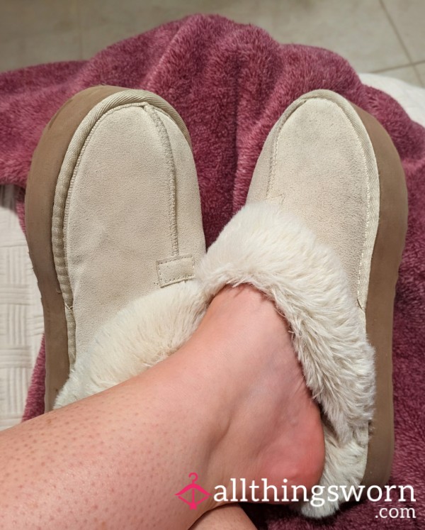 Fuzzy White Slip On Shoes. Size 6, Worn Without Socks
