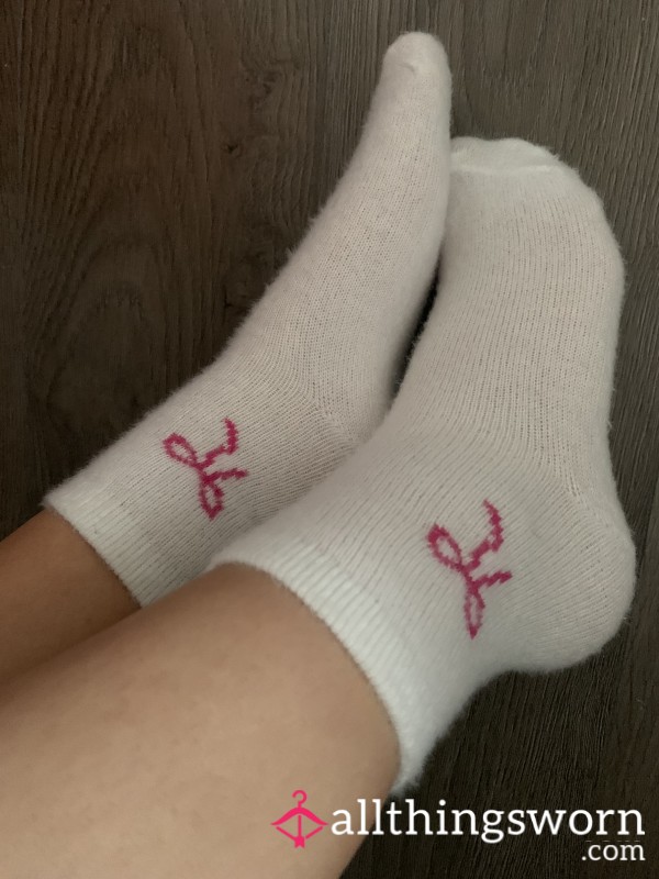 Fuzzy White Socks With Bows